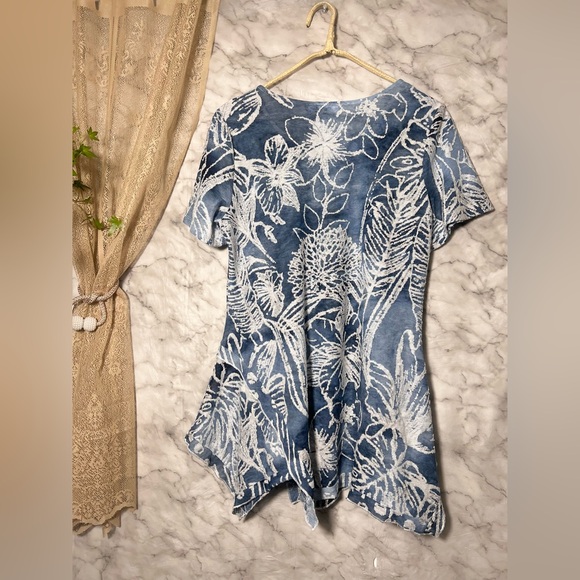 Floral Handkerchief Hem Burnout Blue Gradient Boho Tunic Top Flowy Size S - Picture 2 of 6